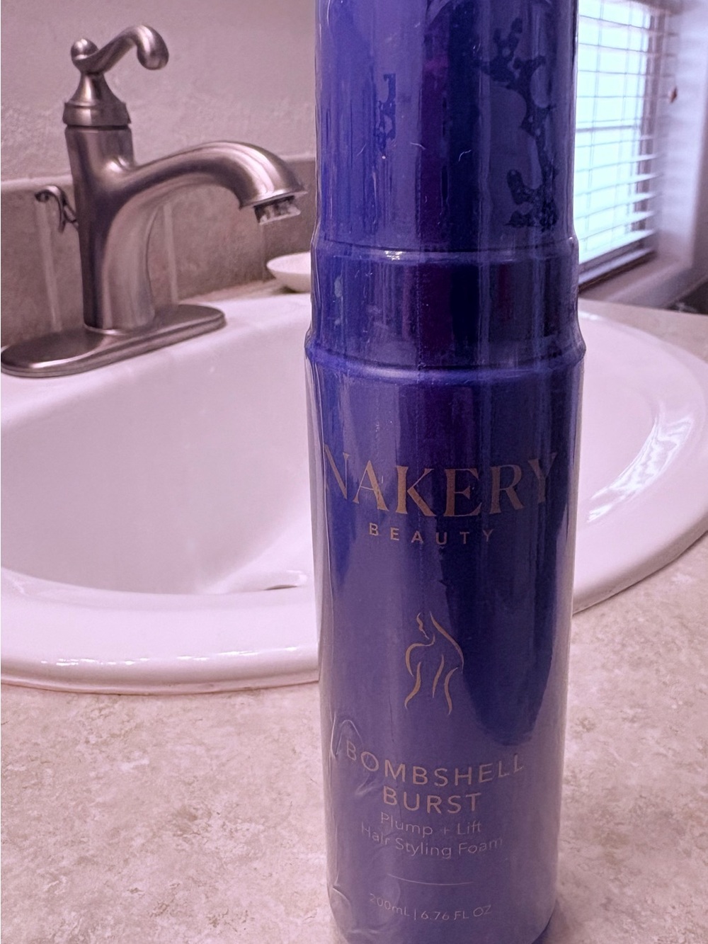 Bombshell Burst Plump + Lift Hair Styling Foam - Blue